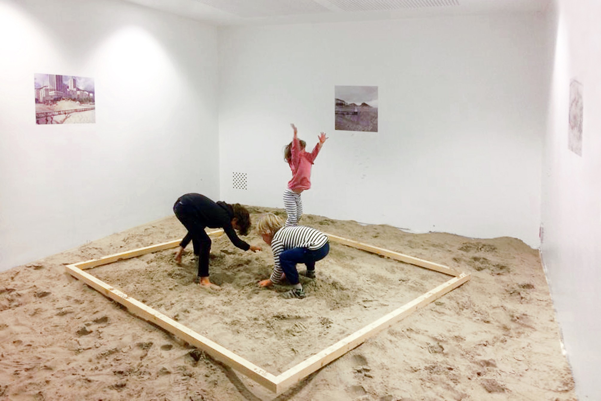 Studio Otamendi Architects At Play Expo 08 Ced